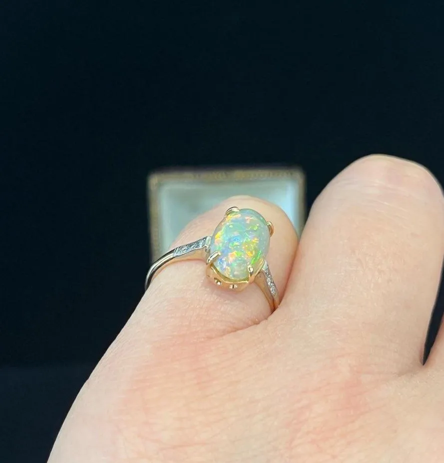 1940s Lighting Ridge Oval Opal Ring