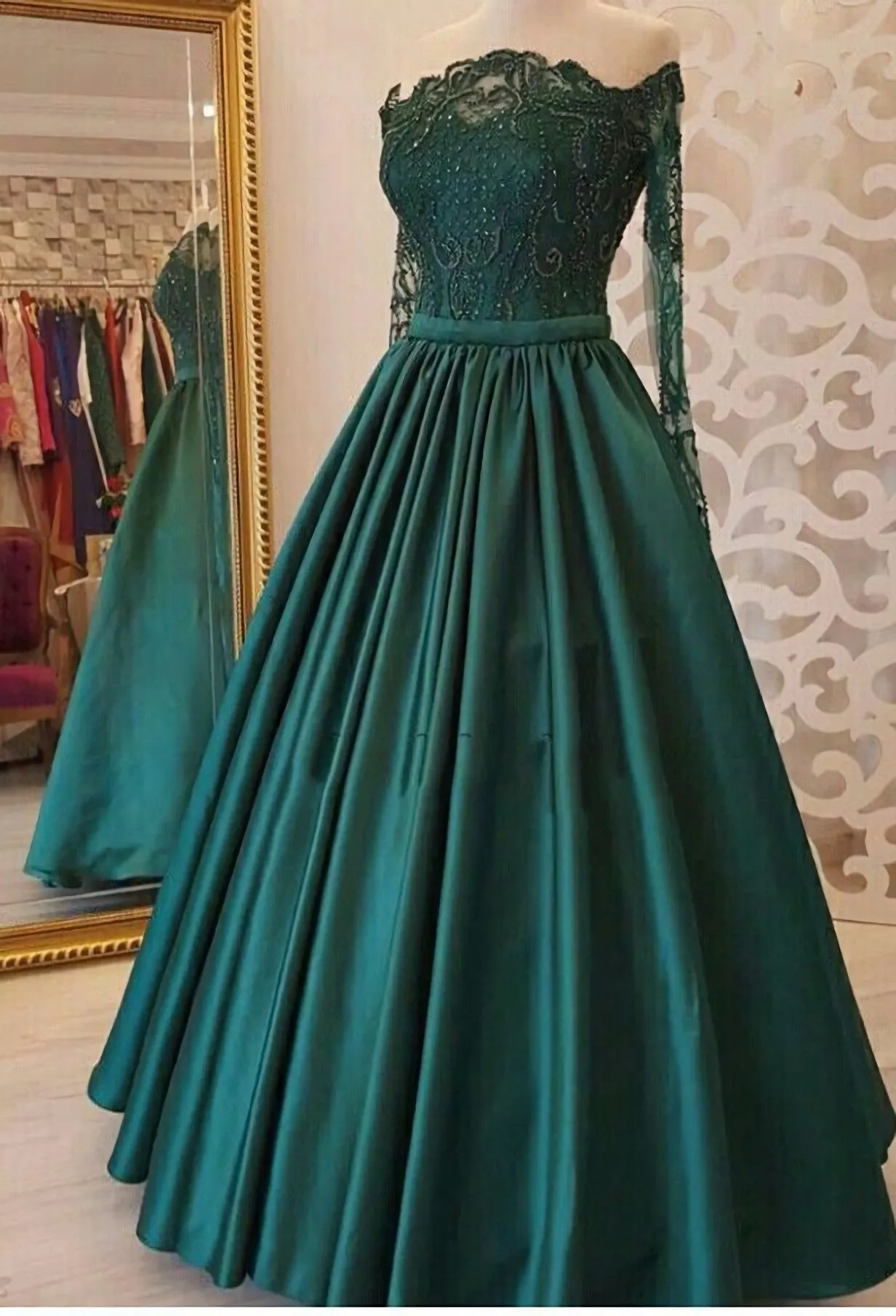 2023 A Line Dark Green Long Sleeves Off Shoulder Appliques Long Prom Dresses