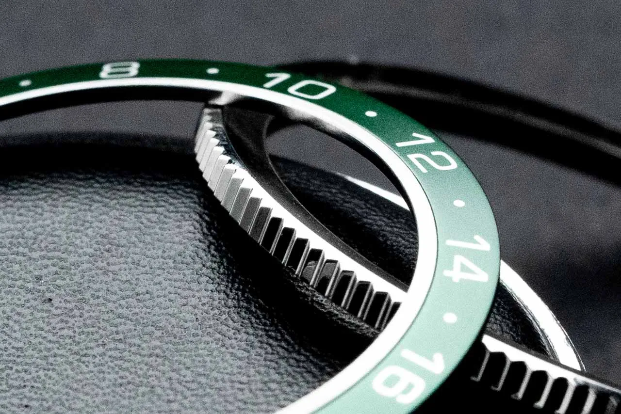 41.5mm Bezel Bundle - Diver Sprite GMT Bezel Insert (Black & Green - Type B) & Silver Bezel