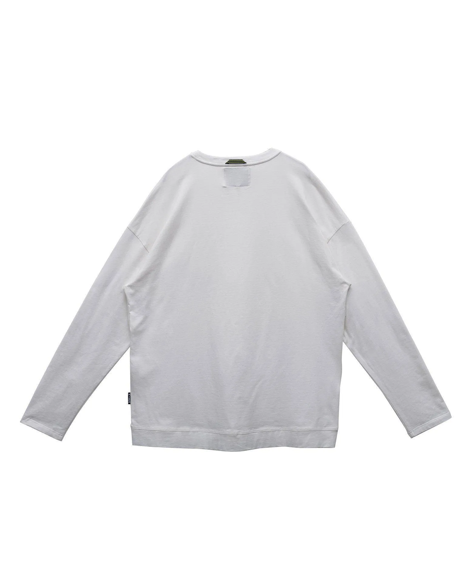 Konus Men's Long Sleeve Oversize Pocket Tee in White